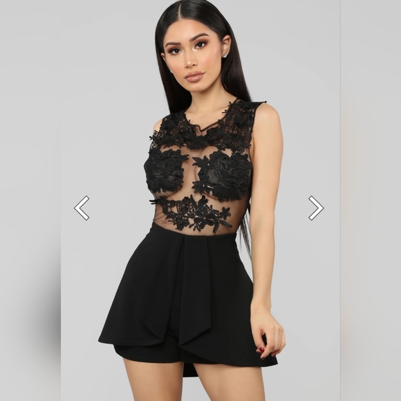 BNWT Black Lace Romper - Picture 2 of 7